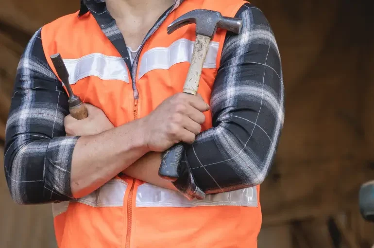 İŞ GÜVENLİĞİ UZMANLIĞI